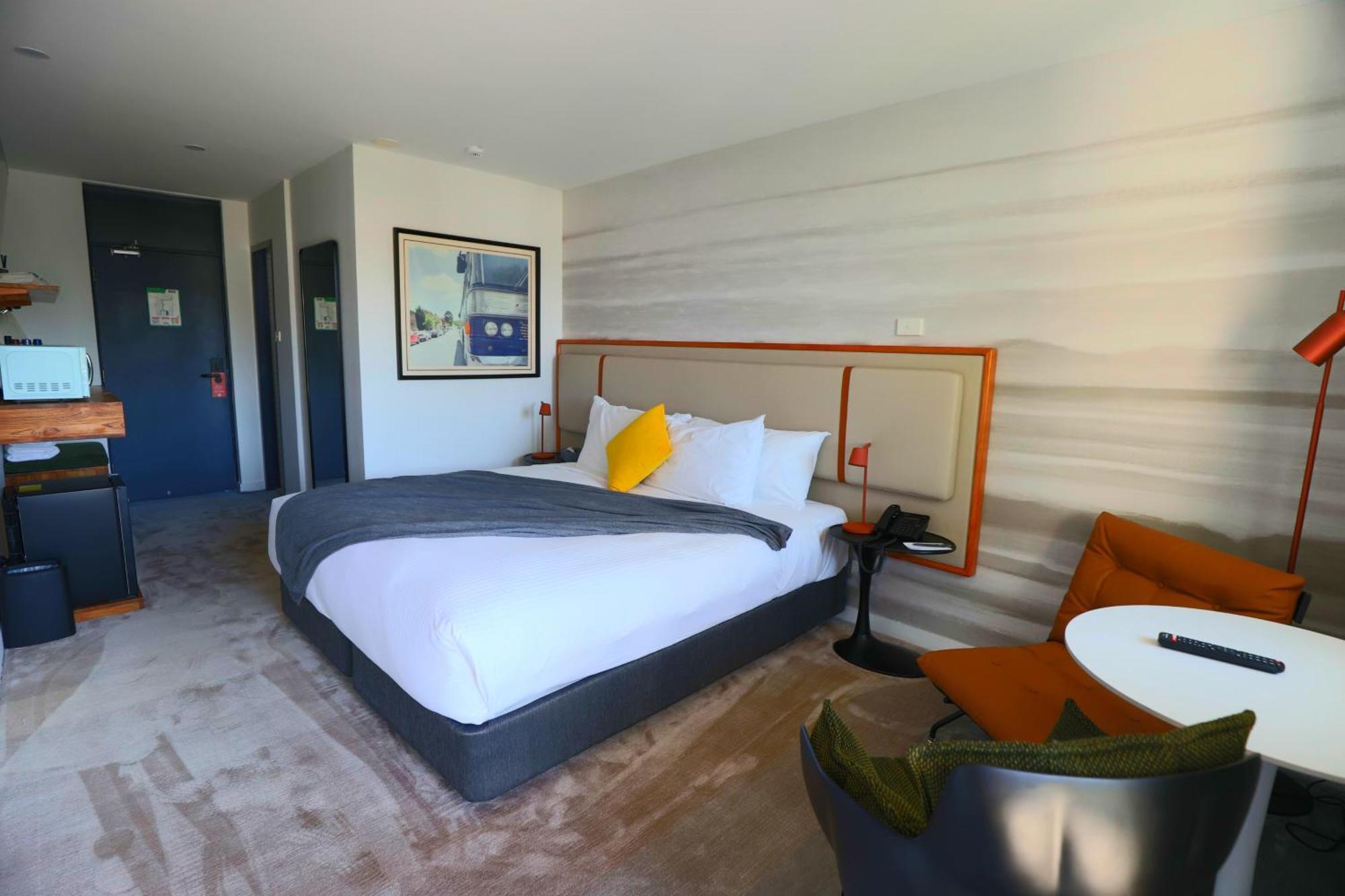 Superior King Room Balcony